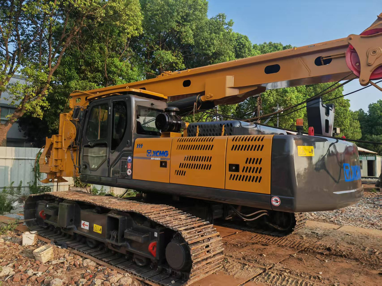 XCMG Rotary Drill XR160E XR160ES Crawler Drill Rig - معدات حفر: صورة 1 XCMG Rotary Drill XR160E XR160ES Crawler Drill Rig - معدات حفر: صورة 1