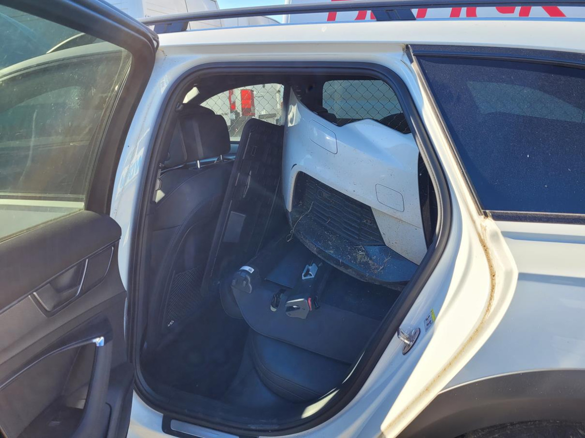 سيارة AUDI A6-ALLROAD KOMBI: صورة 18