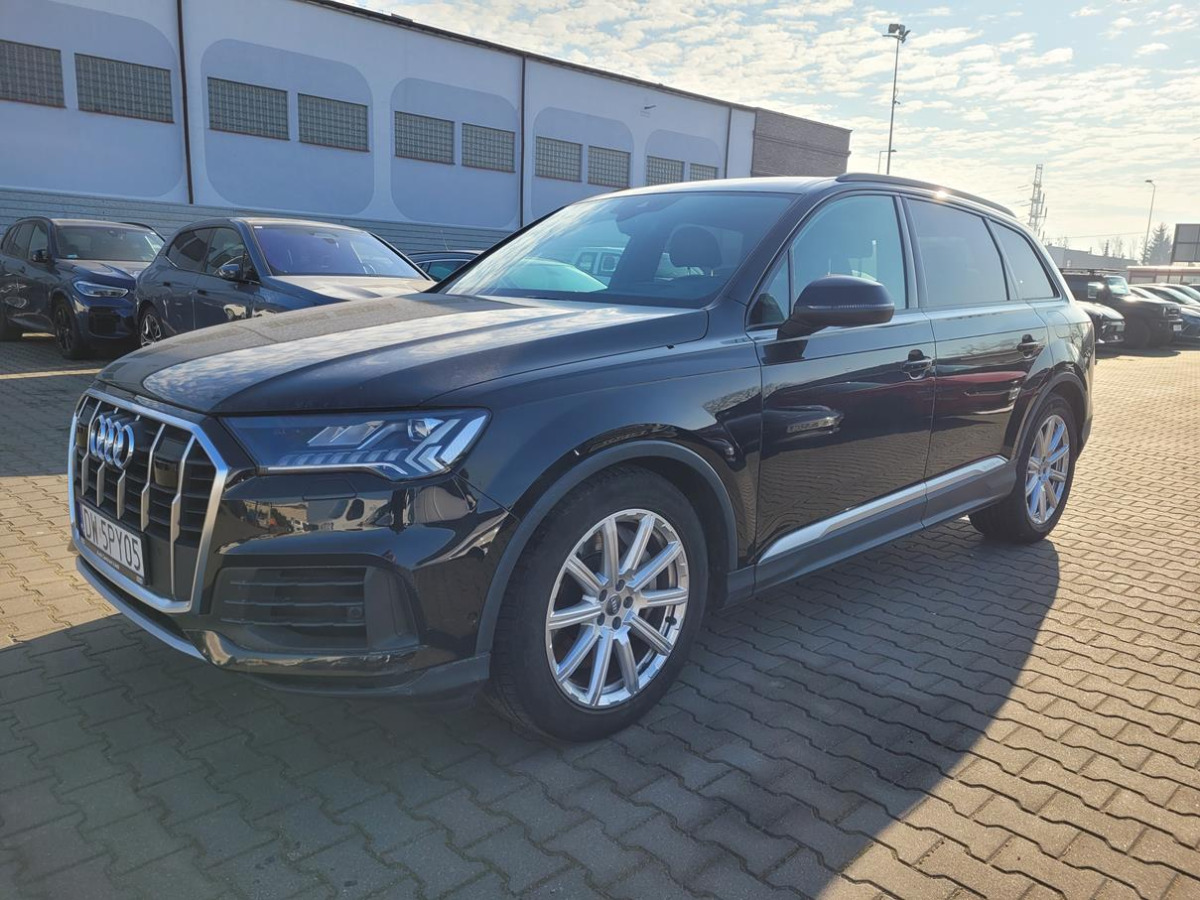 AUDI Q7 SUV - سيارة دفع رباعي: صورة 3 AUDI Q7 SUV - سيارة دفع رباعي: صورة 3