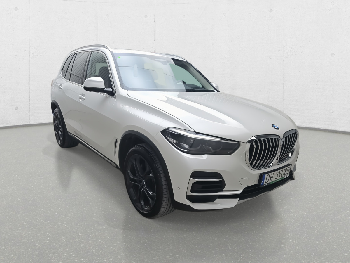 BMW X5 XDRIVE30D SUV - سيارة دفع رباعي: صورة 3 BMW X5 XDRIVE30D SUV - سيارة دفع رباعي: صورة 3