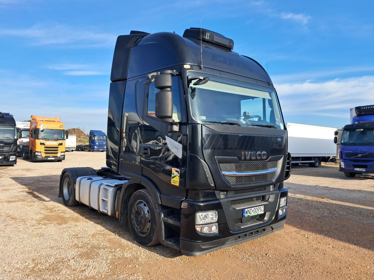 IVECO AS440T/ FP LT CIĄGNIK SIODŁOWY - مقطورة السحب: صورة 1 IVECO AS440T/ FP LT CIĄGNIK SIODŁOWY - مقطورة السحب: صورة 1