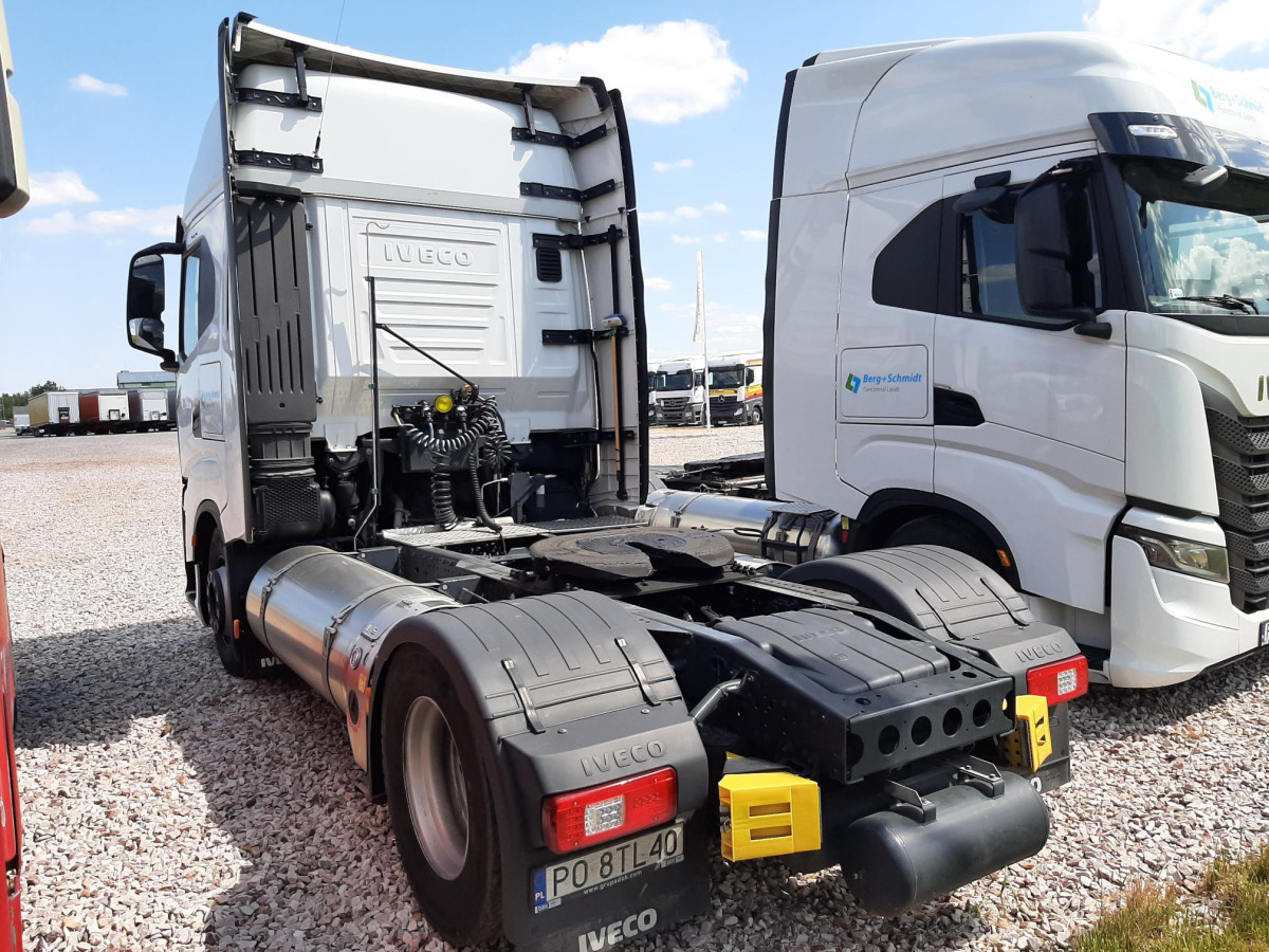 IVECO S-WAY CIĄGNIK SIODŁOWY - مقطورة السحب: صورة 4 IVECO S-WAY CIĄGNIK SIODŁOWY - مقطورة السحب: صورة 4