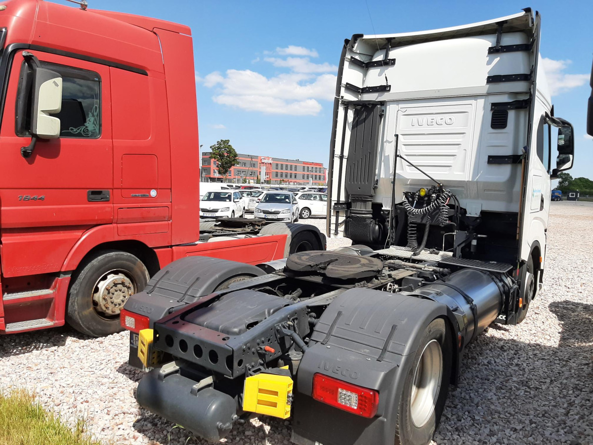 IVECO S-WAY CIĄGNIK SIODŁOWY - مقطورة السحب: صورة 3 IVECO S-WAY CIĄGNIK SIODŁOWY - مقطورة السحب: صورة 3