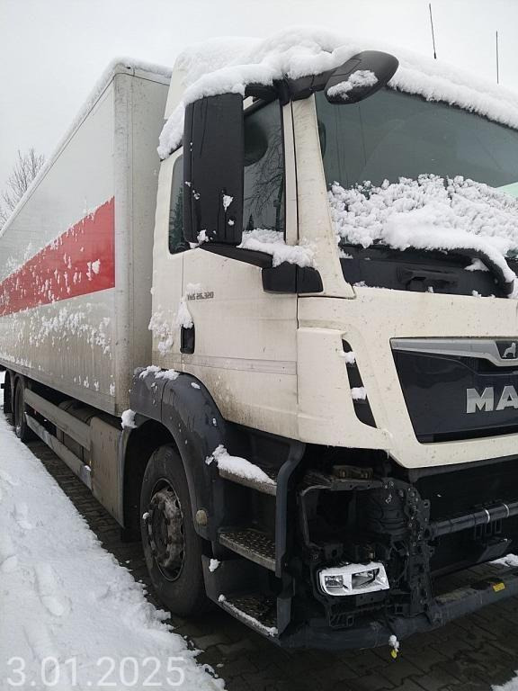 MAN TGS CIĄGNIK SIODŁOWY - مقطورة السحب: صورة 1 MAN TGS CIĄGNIK SIODŁOWY - مقطورة السحب: صورة 1