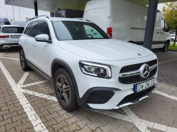 سيارة MERCEDES BENZ GLB 200 4MATIC SUV: صورة 1