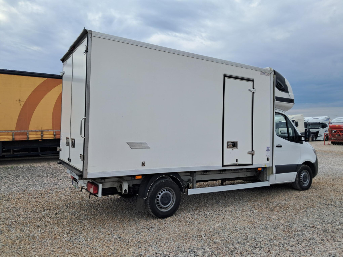 MERCEDES BENZ SPRINTER CHŁODNIA/IZOTERMA - شاحنة توصيل مبردة: صورة 4 MERCEDES BENZ SPRINTER CHŁODNIA/IZOTERMA - شاحنة توصيل مبردة: صورة 4