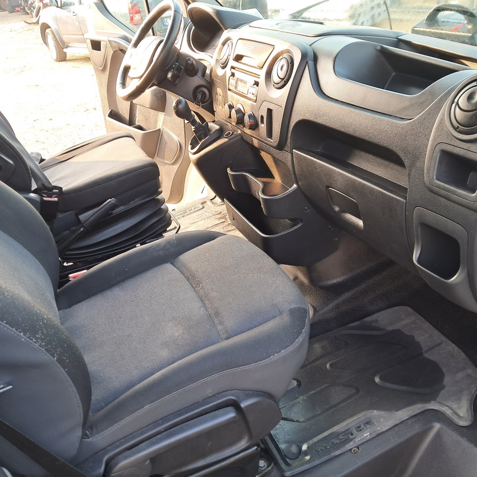 شاحنة مغلقة بستائر جانبية RENAULT MASTER PLANDEKA: صورة 9