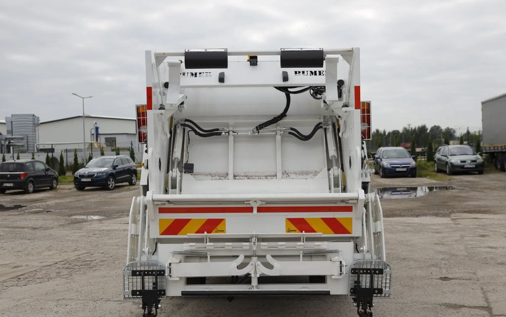 FUSO Canter 9C18 Śmieciarka - شاحنة قمامة: صورة 2 FUSO Canter 9C18 Śmieciarka - شاحنة قمامة: صورة 2
