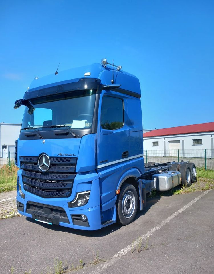 Mercedes-Benz Actros 2548 LnR - شاحنة بهيكل معدني للمقصورة: صورة 4 Mercedes-Benz Actros 2548 LnR - شاحنة بهيكل معدني للمقصورة: صورة 4