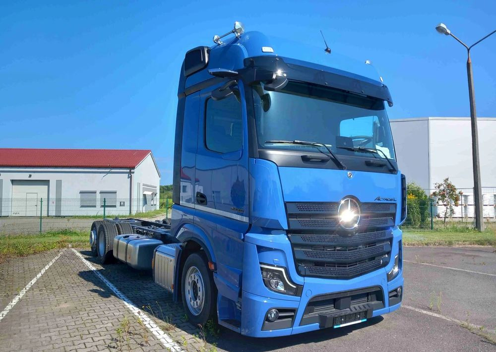 Mercedes-Benz Actros 2548 LnR - شاحنة بهيكل معدني للمقصورة: صورة 2 Mercedes-Benz Actros 2548 LnR - شاحنة بهيكل معدني للمقصورة: صورة 2