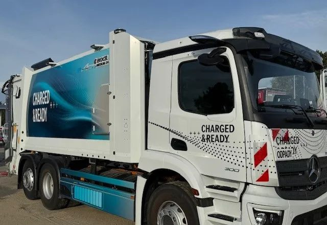 Mercedes-Benz eActros 300 L 6x2 Elektryczna śmieciarka - شاحنة قمامة: صورة 2 Mercedes-Benz eActros 300 L 6x2 Elektryczna śmieciarka - شاحنة قمامة: صورة 2