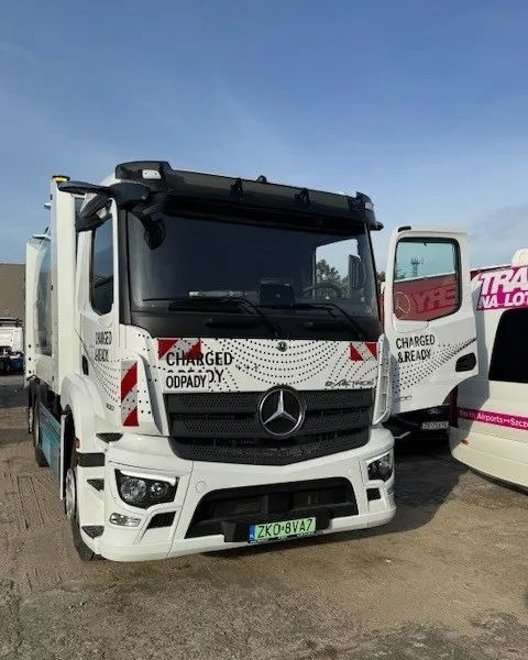 Mercedes-Benz eActros 300 L 6x2 Elektryczna śmieciarka - شاحنة قمامة: صورة 4 Mercedes-Benz eActros 300 L 6x2 Elektryczna śmieciarka - شاحنة قمامة: صورة 4