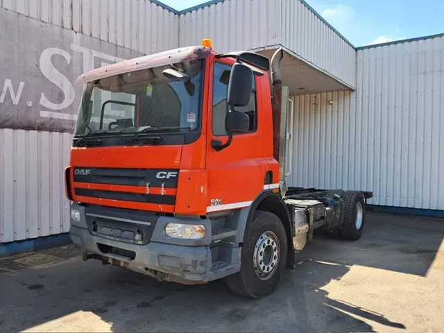 DAF CF 75.310 , RHD , ZF Manual , Euro 5 - شاحنة بهيكل معدني للمقصورة: صورة 1 DAF CF 75.310 , RHD , ZF Manual , Euro 5 - شاحنة بهيكل معدني للمقصورة: صورة 1