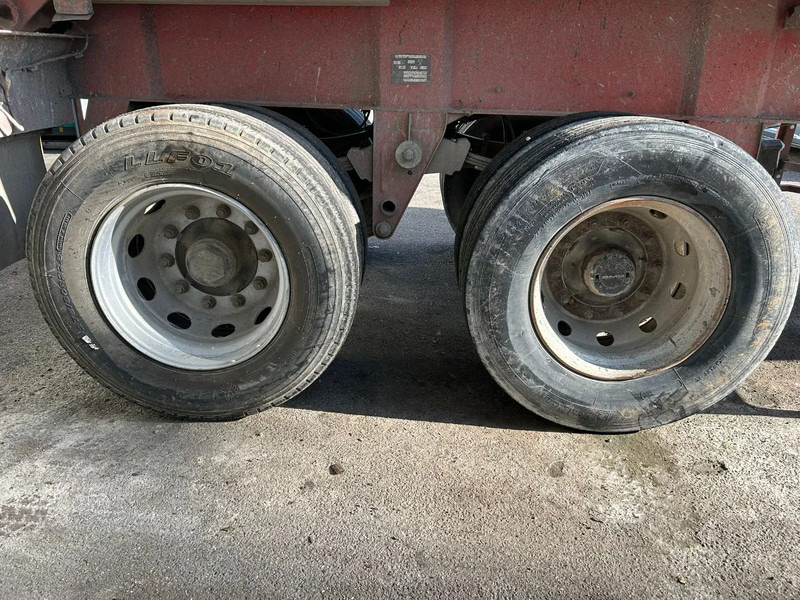 نصف مقطورة قلابة Fruehauf 2 Axle Steel Tipper , 8 Tyres, Spring Suspension , Drum Brakes: صورة 10
