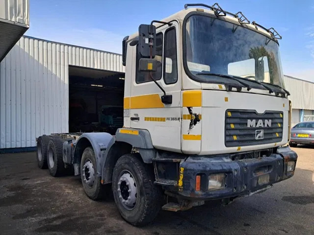 MAN 35-364 / FE 360 A , 8x4 , Spring Suspension , ZF Manual , Airco - شاحنة بهيكل معدني للمقصورة: صورة 4 MAN 35-364 / FE 360 A , 8x4 , Spring Suspension , ZF Manual , Airco - شاحنة بهيكل معدني للمقصورة: صورة 4