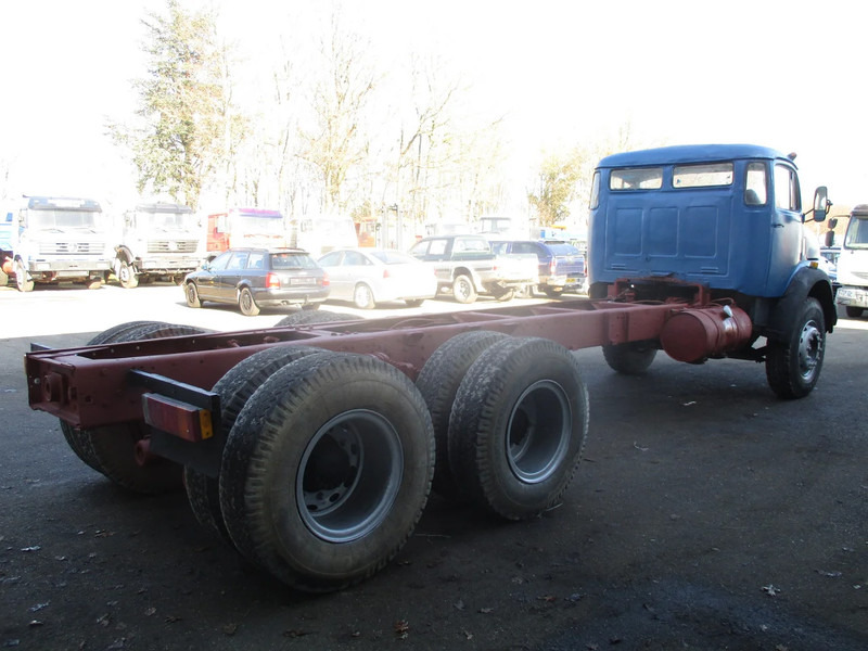 Mercedes-Benz LK 2624 , 6x4 , Manual , Spring suspension - شاحنة بهيكل معدني للمقصورة: صورة 3 Mercedes-Benz LK 2624 , 6x4 , Manual , Spring suspension - شاحنة بهيكل معدني للمقصورة: صورة 3