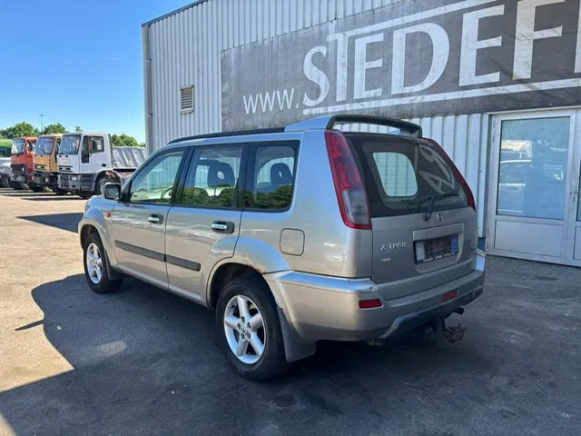 Nissan X-Trail 2.2 DCi , 4x4 , Airco , Export - سيارة: صورة 5 Nissan X-Trail 2.2 DCi , 4x4 , Airco , Export - سيارة: صورة 5