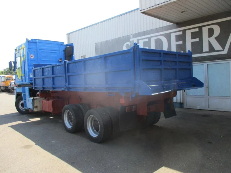 Renault Magnum AE 385 Magnum AE 385 , Manual , 6x4 , 3 Way Tipper , Spring suspension - شاحنة قلاب: صورة 5 Renault Magnum AE 385 Magnum AE 385 , Manual , 6x4 , 3 Way Tipper , Spring suspension - شاحنة قلاب: صورة 5