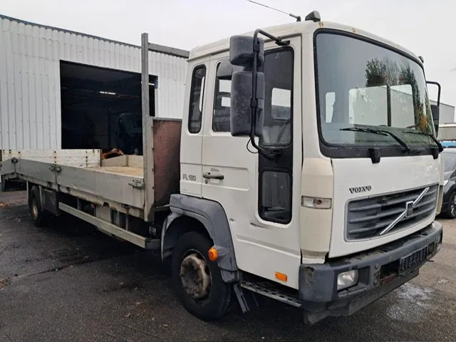 Volvo FL6-07 , Plateau / Car Transporter, Spring Suspension - شاحنة نقل سيارات شاحنة: صورة 4 Volvo FL6-07 , Plateau / Car Transporter, Spring Suspension - شاحنة نقل سيارات شاحنة: صورة 4