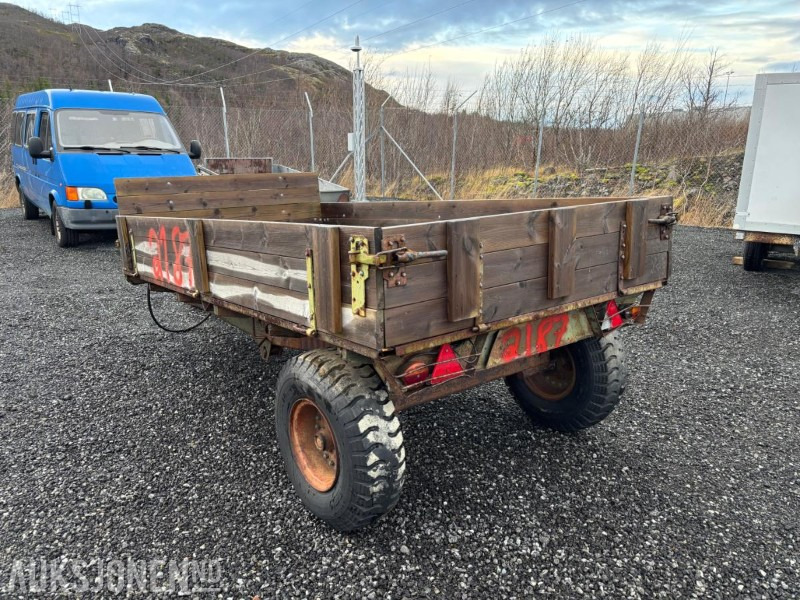 1976 Moelven modell 305 traktorhenger - آلات زراعية: صورة 1 1976 Moelven modell 305 traktorhenger - آلات زراعية: صورة 1