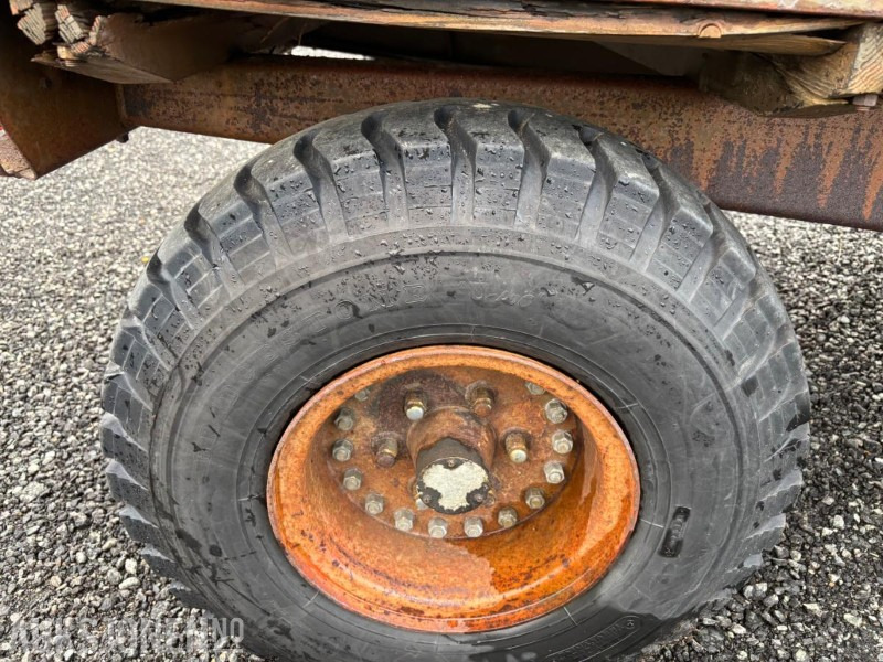 1976 Moelven modell 305 traktorhenger - آلات زراعية: صورة 5 1976 Moelven modell 305 traktorhenger - آلات زراعية: صورة 5