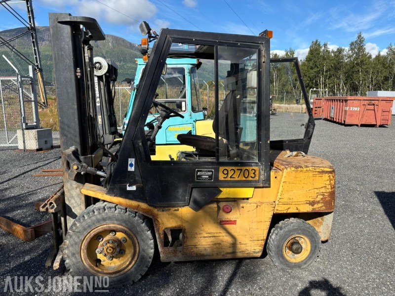 1989 Hyster H3.00XL motvektstruck Diesel - معدات المناولة: صورة 2 1989 Hyster H3.00XL motvektstruck Diesel - معدات المناولة: صورة 2