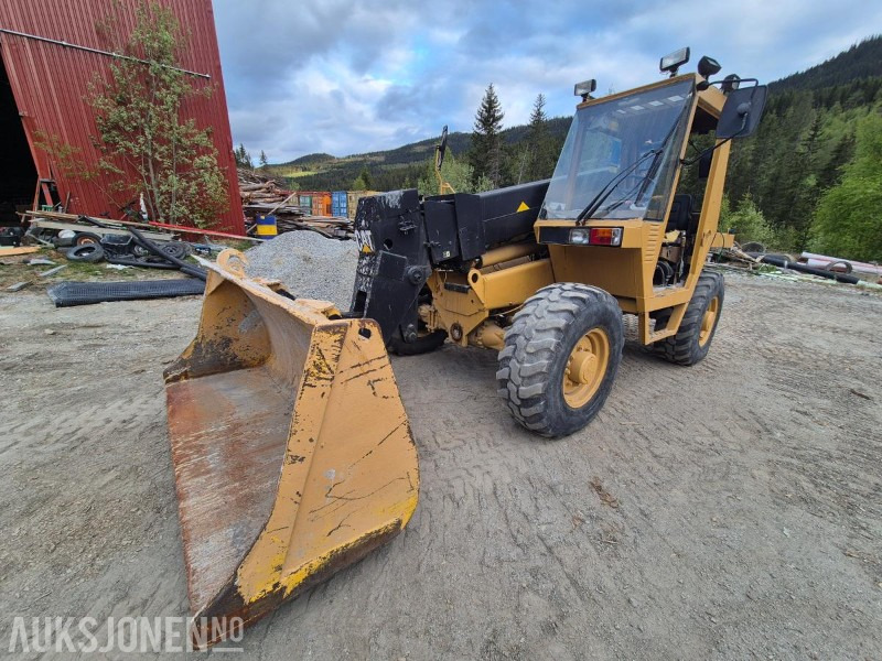1991 Cat RTC60 teleskoptruck, 4WD, skuffe / personkorg - آلة رفع ونقل تلسكوبية: صورة 2 1991 Cat RTC60 teleskoptruck, 4WD, skuffe / personkorg - آلة رفع ونقل تلسكوبية: صورة 2