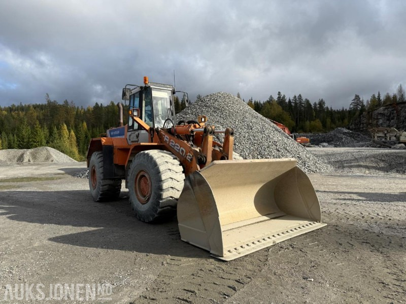 1995 Fiat-Hitachi FR 220.2 - اللودر بعجل: صورة 3 1995 Fiat-Hitachi FR 220.2 - اللودر بعجل: صورة 3