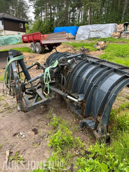 1995 Tellefsdal kommunalblad K-330 - آلات زراعية: صورة 4 1995 Tellefsdal kommunalblad K-330 - آلات زراعية: صورة 4