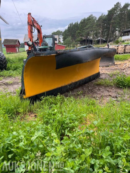 1995 Tellefsdal kommunalblad K-330 - آلات زراعية: صورة 1 1995 Tellefsdal kommunalblad K-330 - آلات زراعية: صورة 1