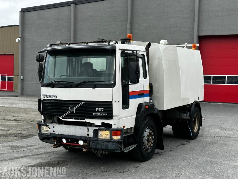 1995 Volvo FS 718 4x2 Sopebil/Feiebil - سيارة خدمات/ سيارة خاصة: صورة 1 1995 Volvo FS 718 4x2 Sopebil/Feiebil - سيارة خدمات/ سيارة خاصة: صورة 1