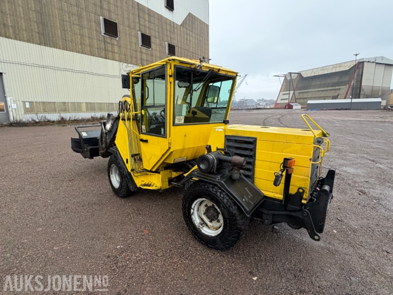 1996 Wille P504-T hjullaster - Snøfres - Universalskuffe - Sommerdekk/vinterdekk - شيول صغير: صورة 3 1996 Wille P504-T hjullaster - Snøfres - Universalskuffe - Sommerdekk/vinterdekk - شيول صغير: صورة 3