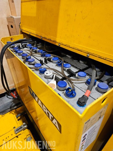 1998 Jungheinrich ETV 25G - 800DZ - Elektrisk skyvemasttruck - 7800 timer. - معدات المناولة: صورة 4 1998 Jungheinrich ETV 25G - 800DZ - Elektrisk skyvemasttruck - 7800 timer. - معدات المناولة: صورة 4