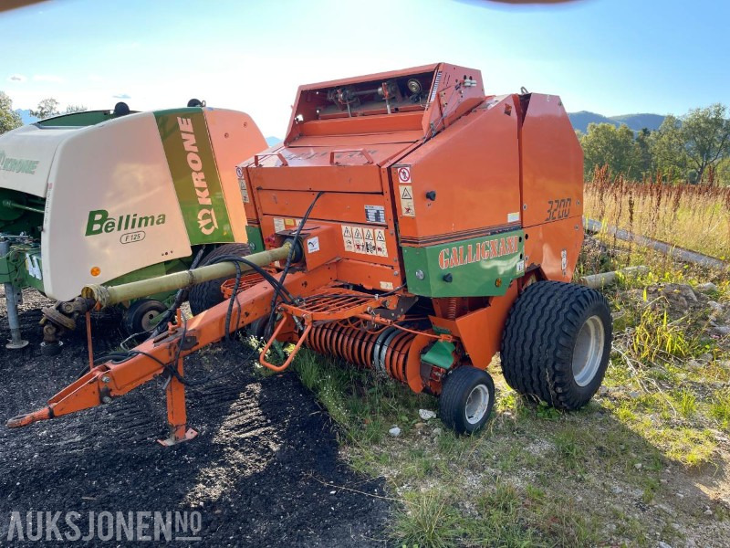 1999 Gallignani 3200 Rundballepresse selges som reparasjons objekt - آلات زراعية: صورة 3 1999 Gallignani 3200 Rundballepresse selges som reparasjons objekt - آلات زراعية: صورة 3