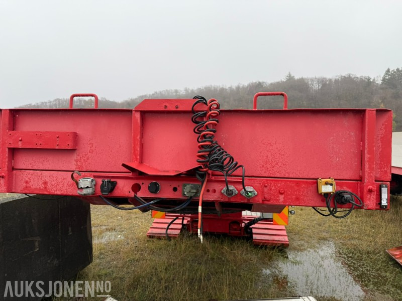 2000 Faymonville Es-Ge Mega brønntralle – 8 m plan + 5 m uttrekk, avtagbar svanehals, tvangsstyring - مقطورة: صورة 2 2000 Faymonville Es-Ge Mega brønntralle – 8 m plan + 5 m uttrekk, avtagbar svanehals, tvangsstyring - مقطورة: صورة 2