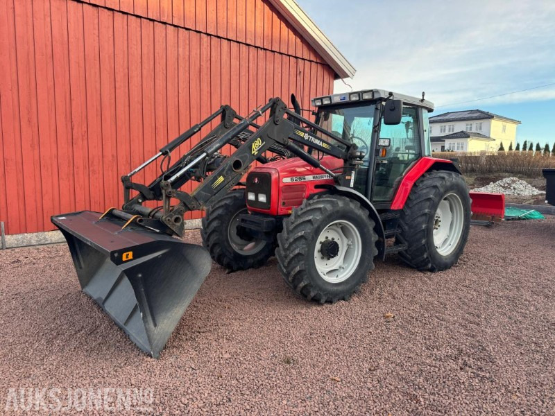 2000 Massey Ferguson 6265 Traktor med Frotlaster og skjær - جرار: صورة 1 2000 Massey Ferguson 6265 Traktor med Frotlaster og skjær - جرار: صورة 1