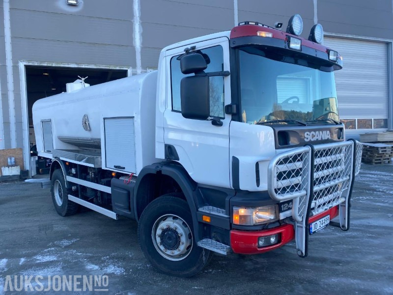 2000 Scania P-serie - Spylebil - Nyrestaurert - 4x4 - سيارة خدمات/ سيارة خاصة: صورة 2 2000 Scania P-serie - Spylebil - Nyrestaurert - 4x4 - سيارة خدمات/ سيارة خاصة: صورة 2