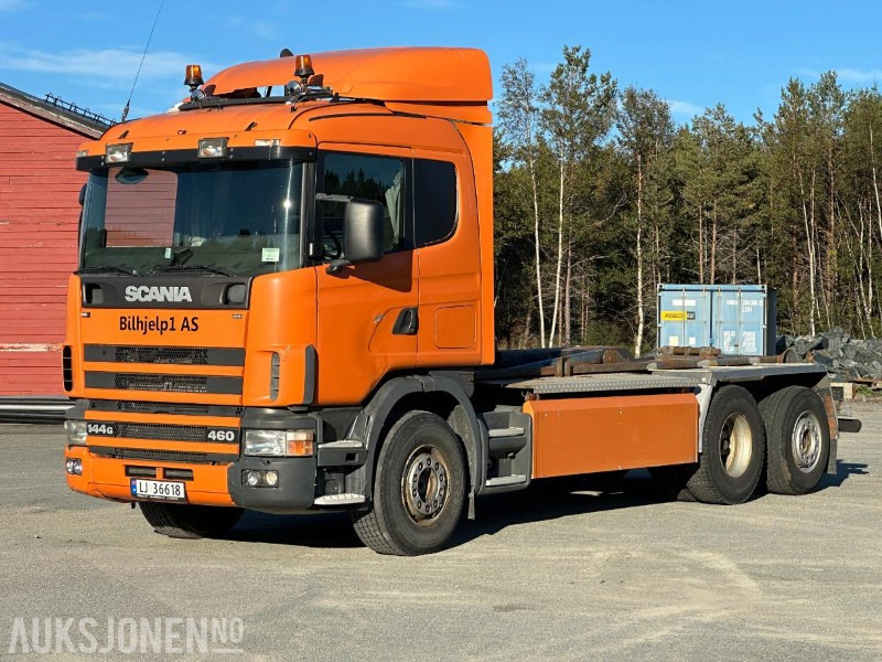2000 Scania R 144 - 460 Krokbil - شاحنة برافعة خطافية: صورة 1 2000 Scania R 144 - 460 Krokbil - شاحنة برافعة خطافية: صورة 1