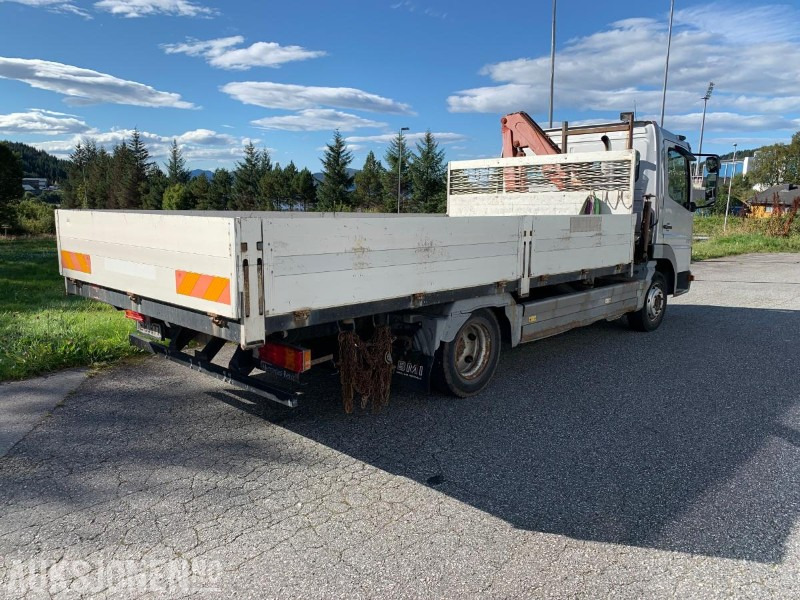 2001 Mercedes-Benz 817L/36AT - 7500 kg - Liten lastebil med kran - شاحنات مسطحة: صورة 3 2001 Mercedes-Benz 817L/36AT - 7500 kg - Liten lastebil med kran - شاحنات مسطحة: صورة 3