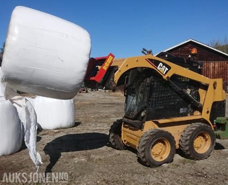 2002 Cat 216 kompaktlaster med motorvarmer - شيول صغير: صورة 1 2002 Cat 216 kompaktlaster med motorvarmer - شيول صغير: صورة 1