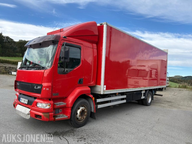 2003 DAF LF - شاحنة صندوقية: صورة 2 2003 DAF LF - شاحنة صندوقية: صورة 2