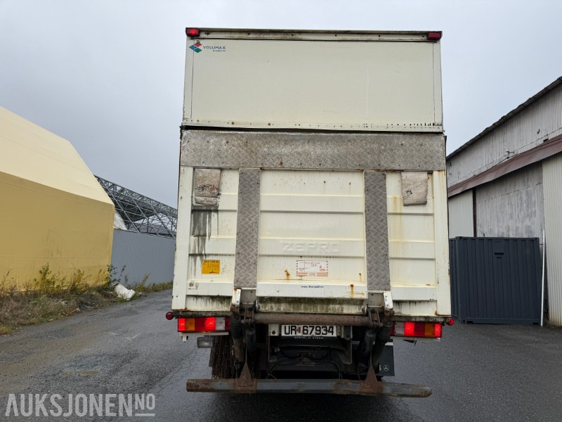 2003 Mercedes-Benz 1831L/60 4X2 - شاحنة صندوقية: صورة 5 2003 Mercedes-Benz 1831L/60 4X2 - شاحنة صندوقية: صورة 5