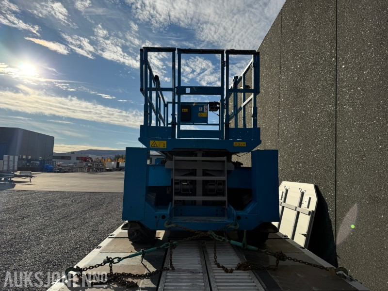 2004 Genie GS-3268R - Sakselift - 4x4 - 4152kg - 3734t - منصة جومحمولةية: صورة 5 2004 Genie GS-3268R - Sakselift - 4x4 - 4152kg - 3734t - منصة جومحمولةية: صورة 5