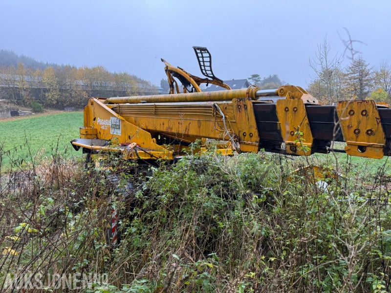 2005 Dieci Pegasus 45.21 Teleskoptruck / vinsj / kurv - delemaskin - آلة رفع ونقل تلسكوبية: صورة 4 2005 Dieci Pegasus 45.21 Teleskoptruck / vinsj / kurv - delemaskin - آلة رفع ونقل تلسكوبية: صورة 4