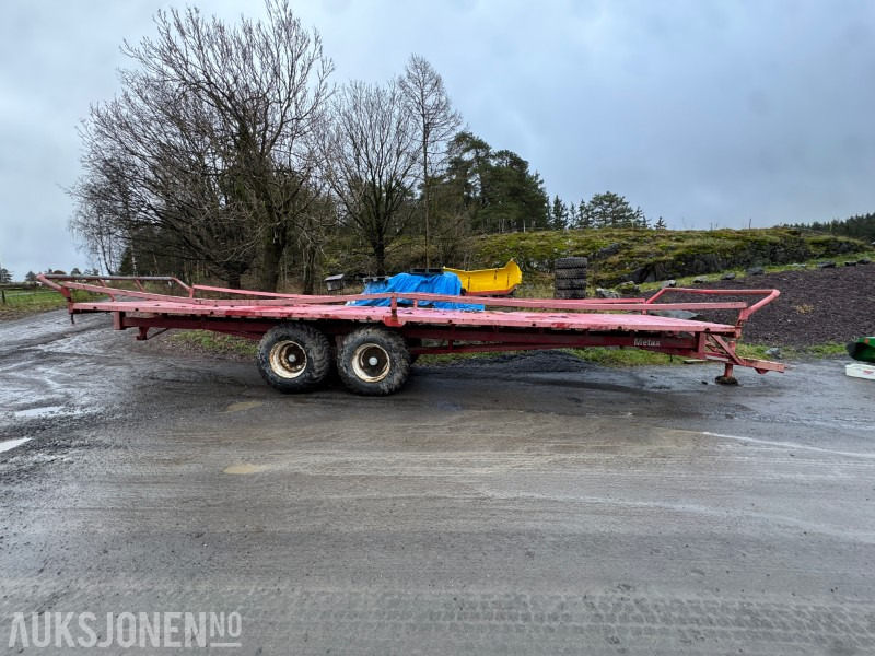 2005 Metsjö Metax 15t rundballehenger - 10 x 2,5m - آلات زراعية: صورة 4 2005 Metsjö Metax 15t rundballehenger - 10 x 2,5m - آلات زراعية: صورة 4