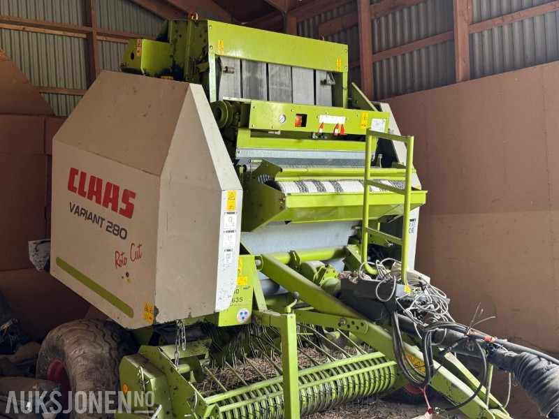 2006 Claas Variant 280 rundballepresse - آلات زراعية: صورة 2 2006 Claas Variant 280 rundballepresse - آلات زراعية: صورة 2