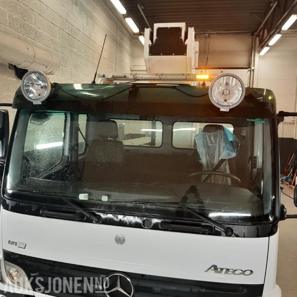 2006 Mercedes-Benz 1223/36AT LIFT BIL NYLIG EU OK OG sertifisert Arbeidshøyde 17m - سيارة خدمات/ سيارة خاصة: صورة 3 2006 Mercedes-Benz 1223/36AT LIFT BIL NYLIG EU OK OG sertifisert Arbeidshøyde 17m - سيارة خدمات/ سيارة خاصة: صورة 3