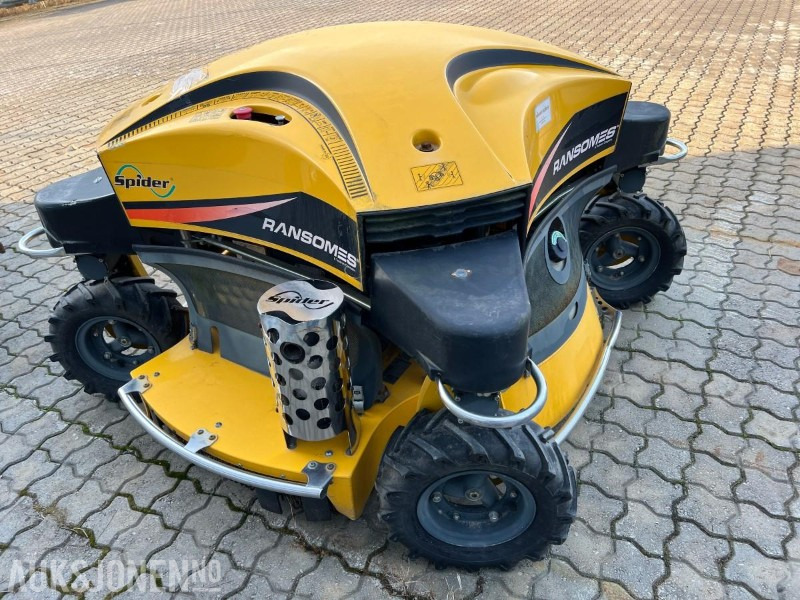 2006 Spider ILD02 - skråningsklipper - آلات زراعية: صورة 1 2006 Spider ILD02 - skråningsklipper - آلات زراعية: صورة 1