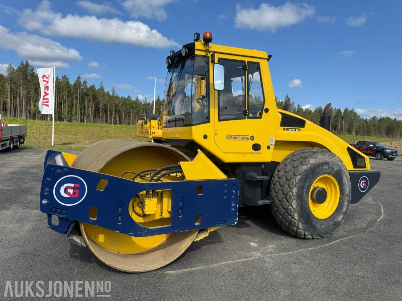 2007 Bomag BW 213 D-4 vals - مدحلة: صورة 1 2007 Bomag BW 213 D-4 vals - مدحلة: صورة 1