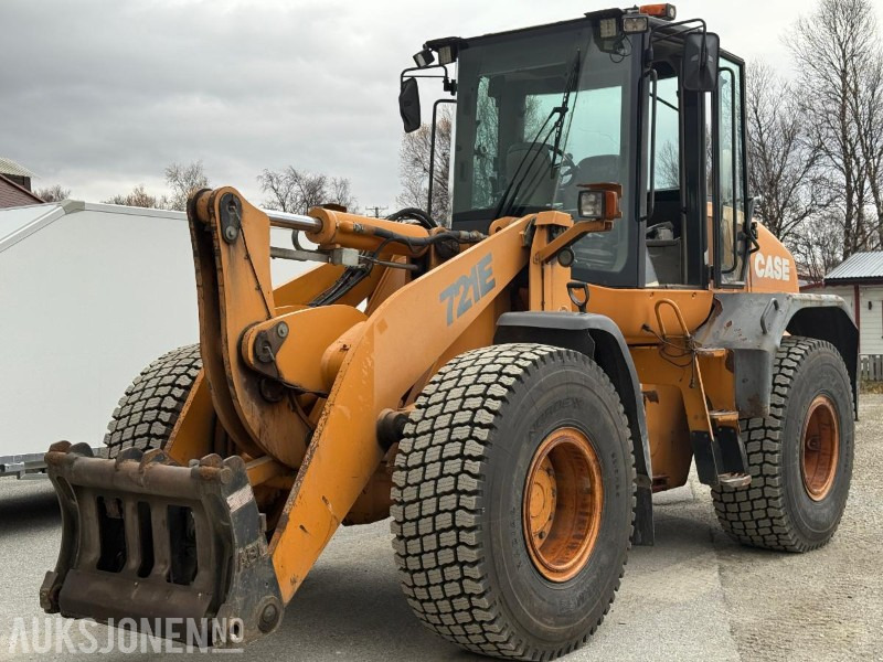 2007 Case 721E - 10 000t - 14900kg - Sentralsmøring - Sertifisert - اللودر بعجل: صورة 1 2007 Case 721E - 10 000t - 14900kg - Sentralsmøring - Sertifisert - اللودر بعجل: صورة 1